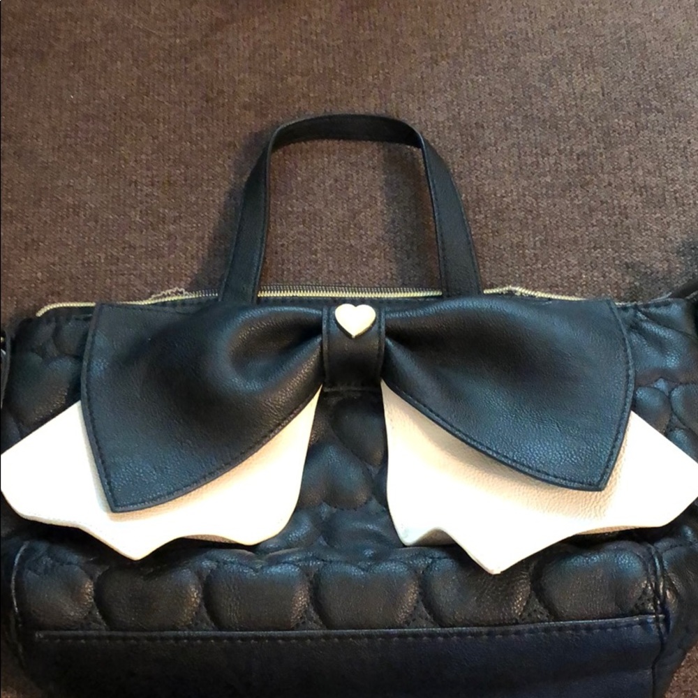 Betsy Johnson crossbody bag with bow